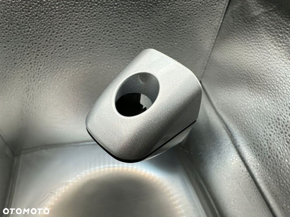 Nakładka osłona zaślepka zamka klamki drzwi przednich lewe Audi A4 B8 A5 Q5 - 1