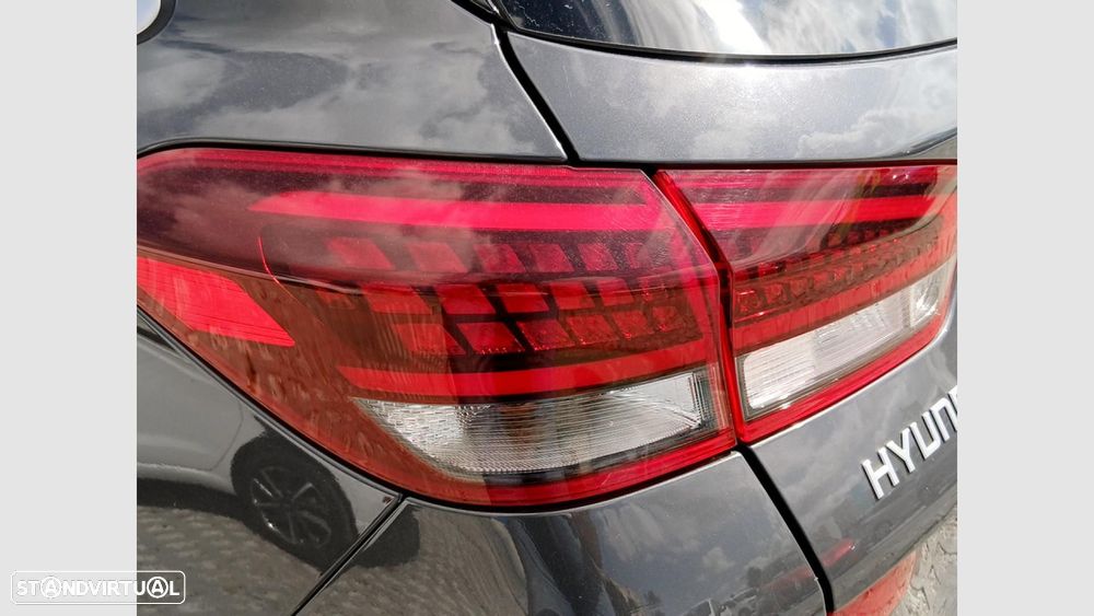 Hyundai i30 1.0 T-GDI Style Plus — fotografia 9