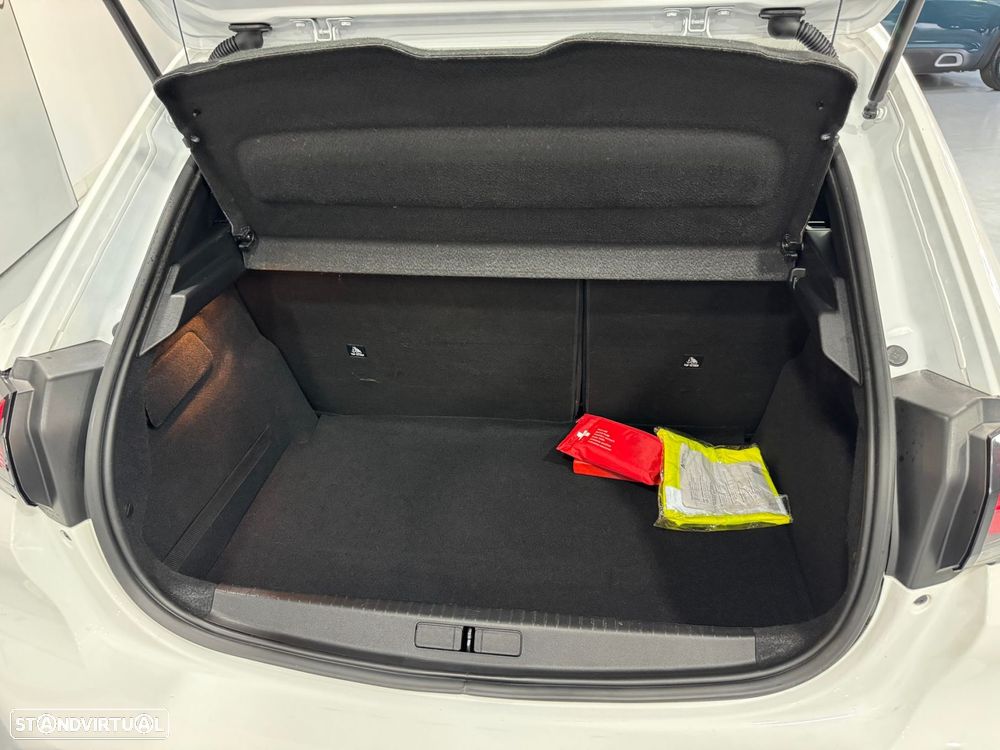 Peugeot 208 1.2 PureTech Active Pack - 47