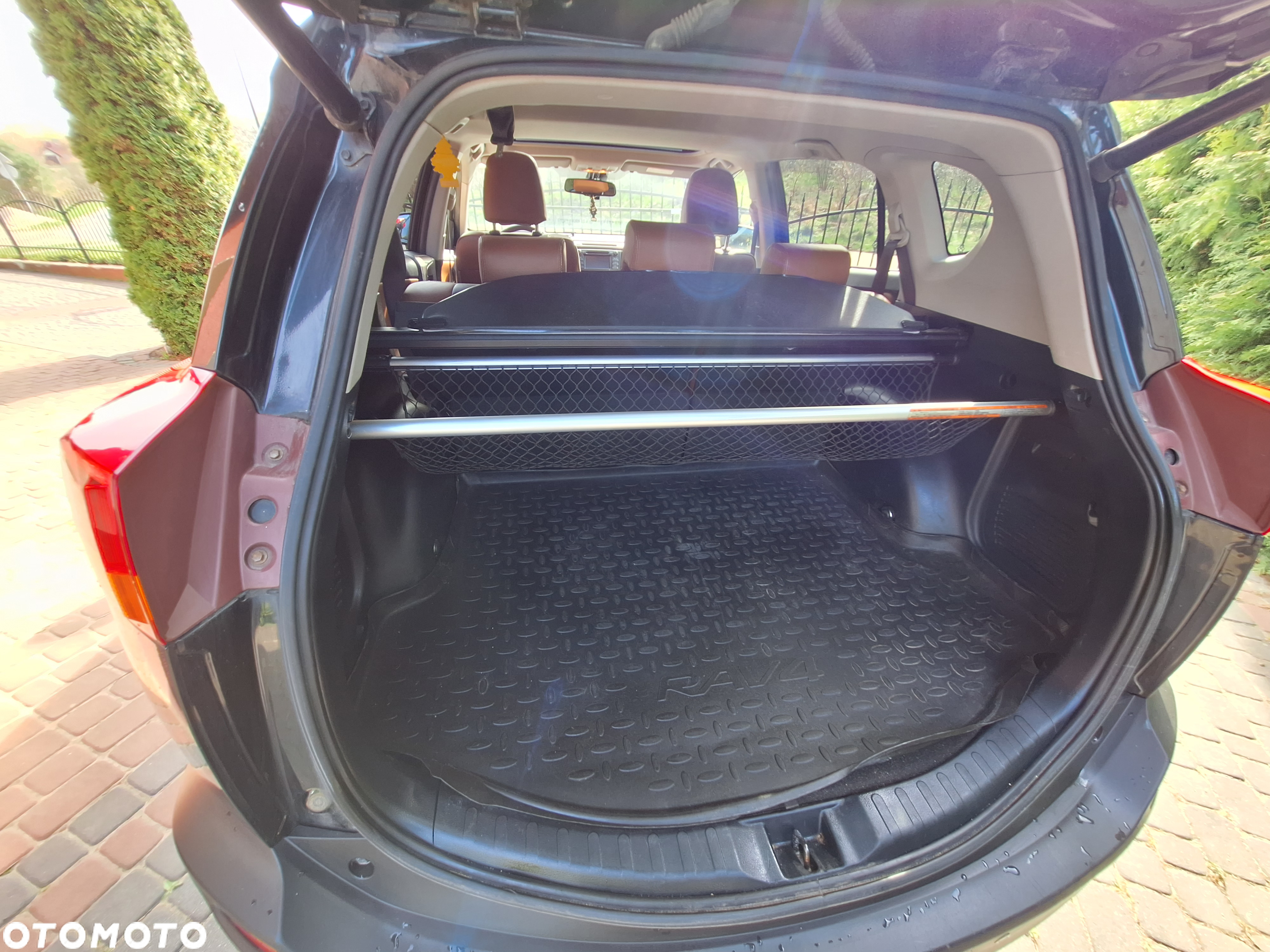 Toyota RAV4 - 12