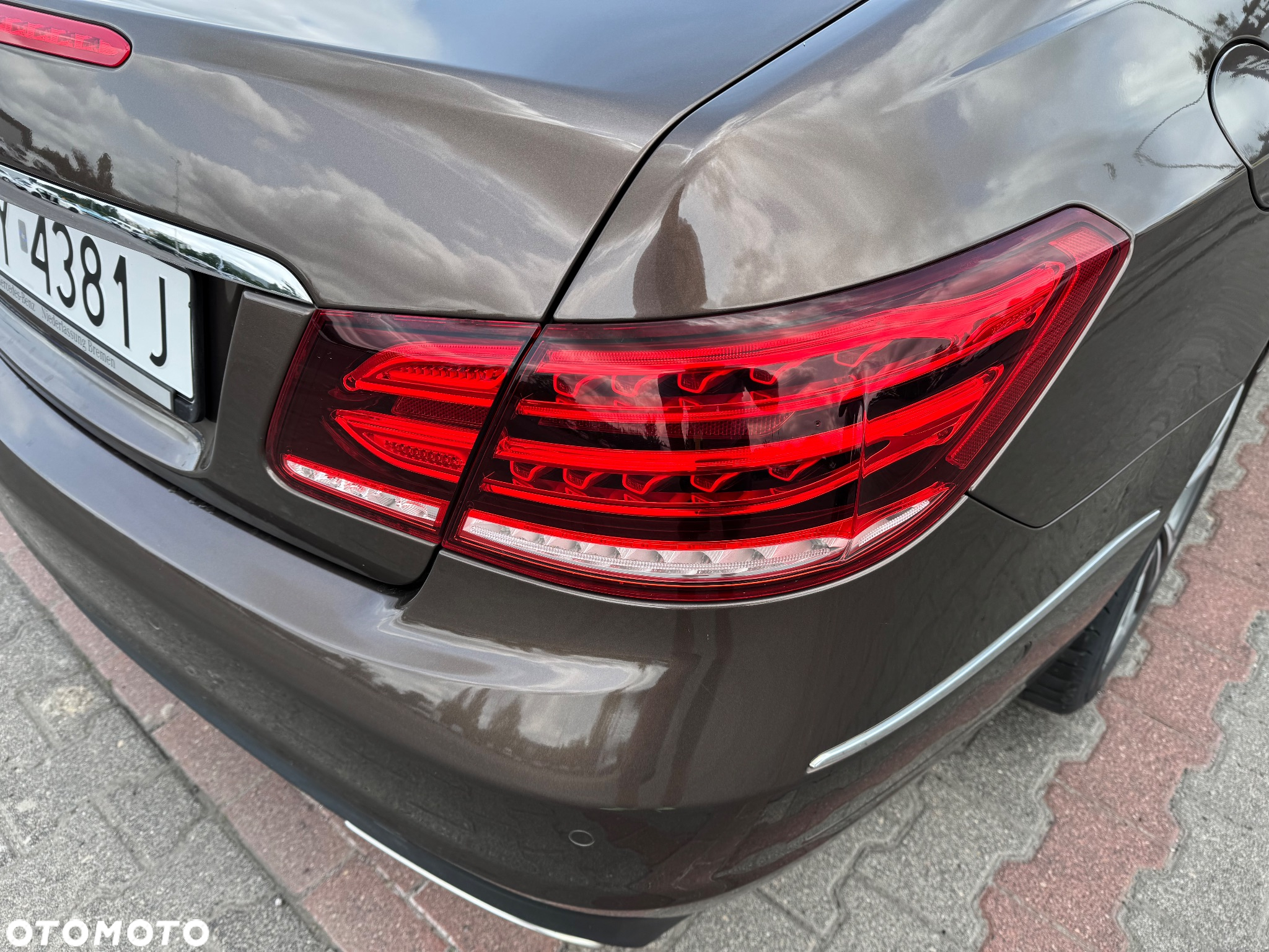 Mercedes-Benz Klasa E 200 Coupe 7G-TRONIC - 11