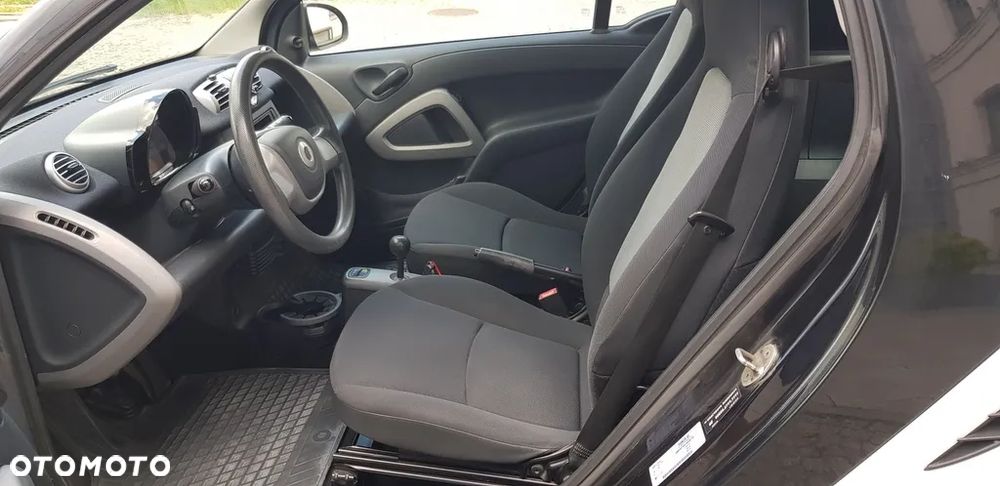 Smart Fortwo coupe softouch black&white limited micro hybrid drive - 9