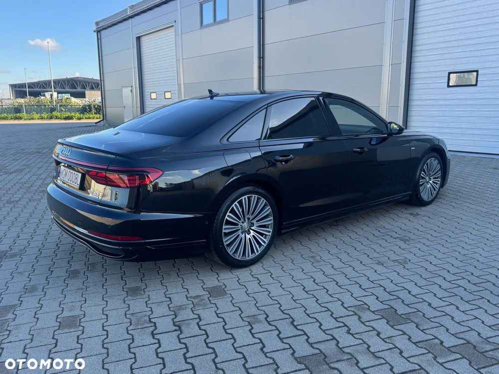 Audi A8 - 9