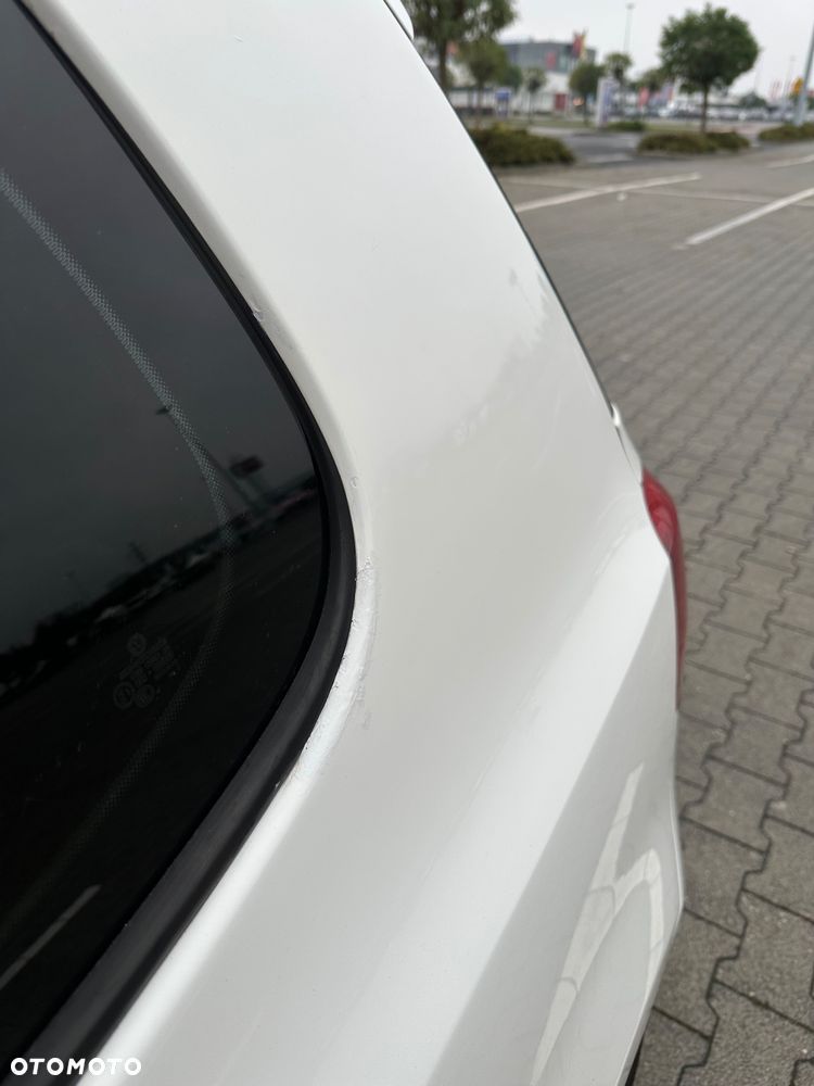 Volkswagen Golf 1.6 Comfortline - 23