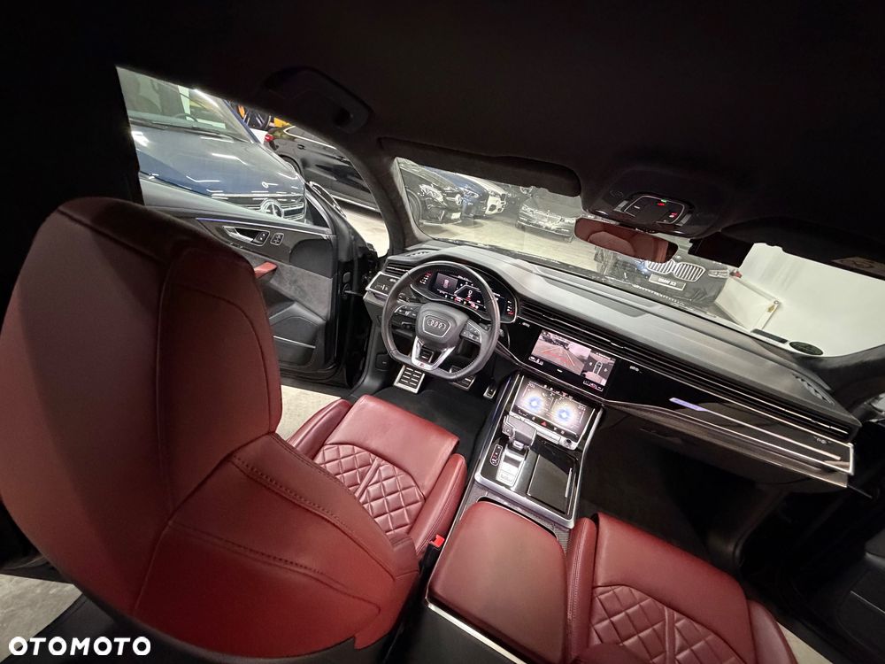 Audi SQ8 - 25