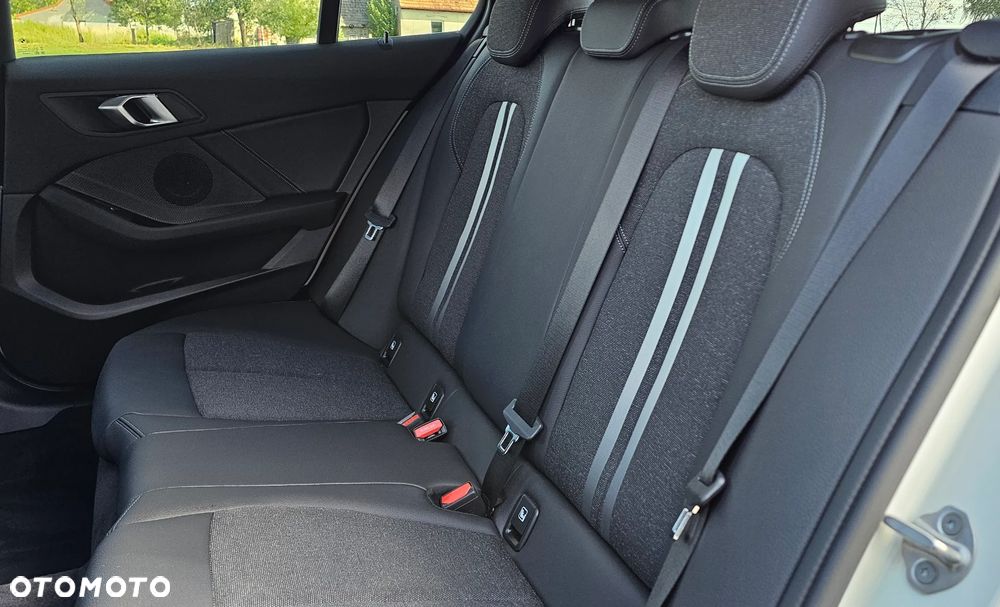 BMW Seria 1 118i - 17