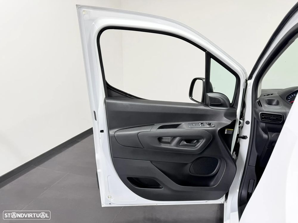 Peugeot PARTNER 1.5 BLUEHDI 102 CV - 3 LUGARES - IVA DEDUTIVEL - 21