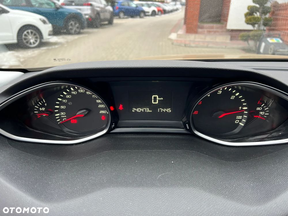 Peugeot 308 - 11