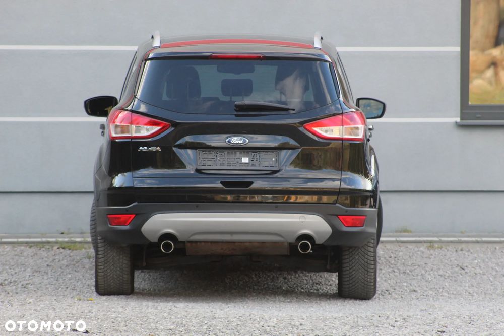 Ford Kuga 2.0 TDCi 2x4 Titanium - 11