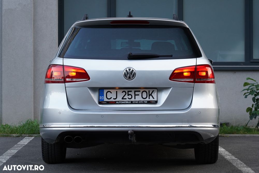 Volkswagen Passat Variant 2.0 Blue TDI DSG SCR Comfortline - 29