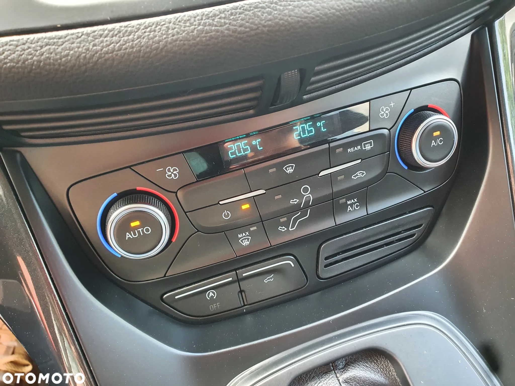 Ford Kuga 1.5 EcoBlue FWD ST-Line - 17