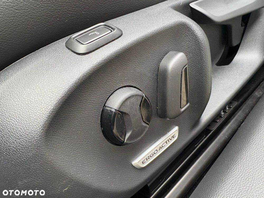 Volkswagen Passat Variant 2.0 TDI EVO Elegance DSG - 27