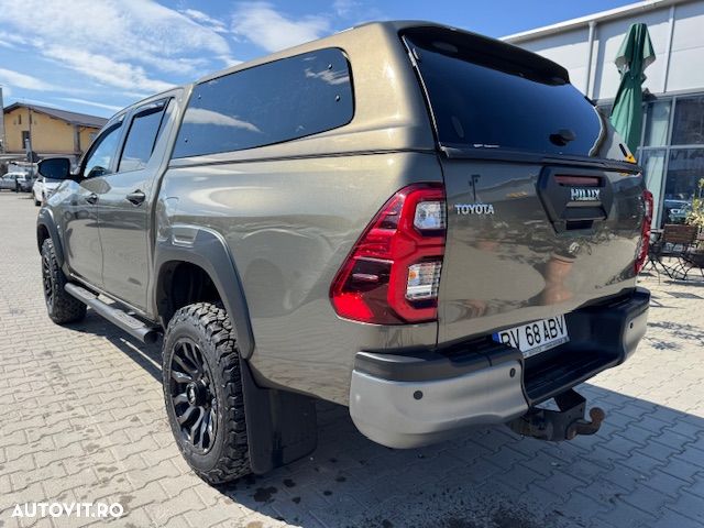 Toyota Hilux 2.8D 204CP 4x4 Double Cab AT Invincible - 4