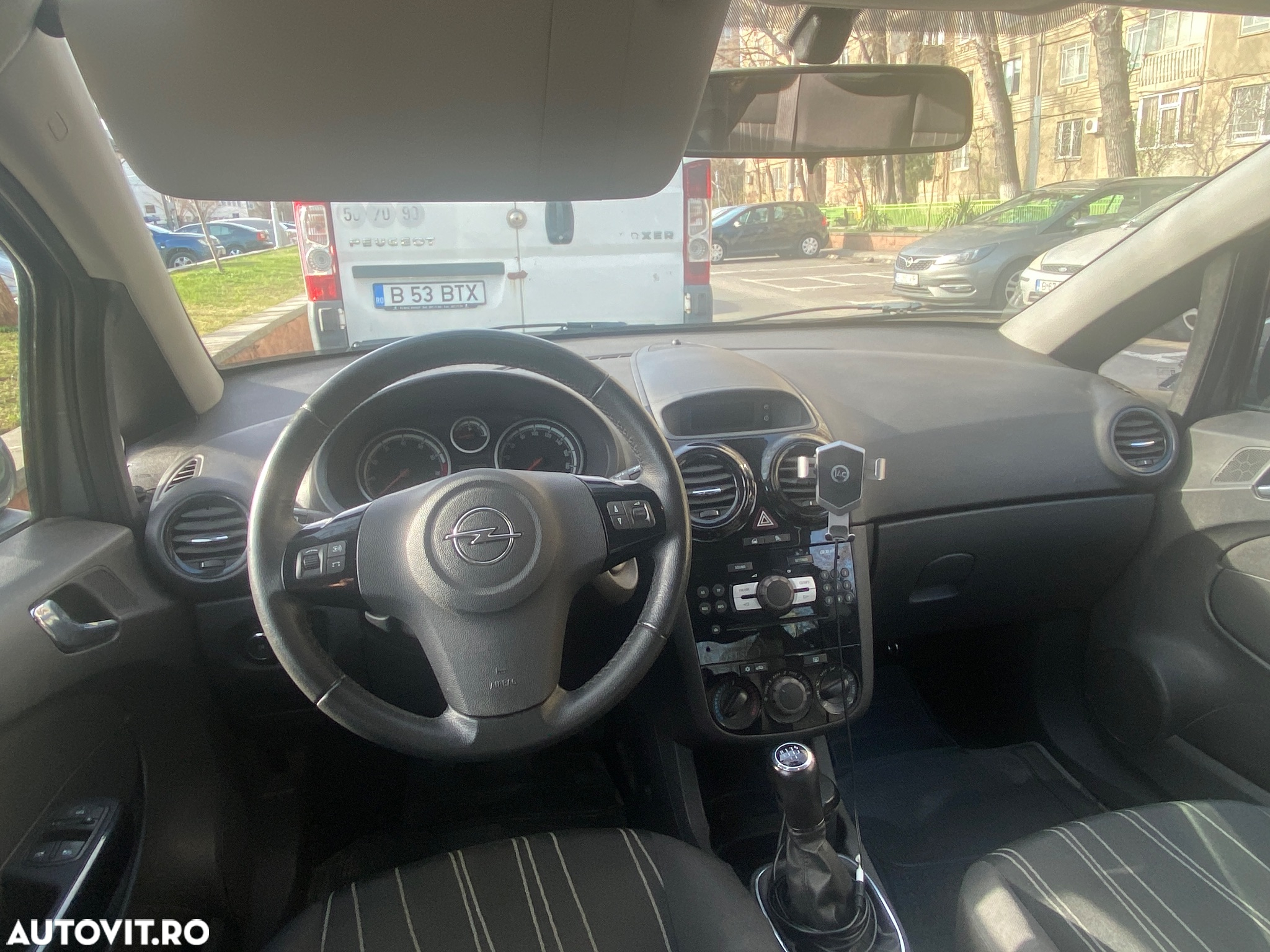 Opel Corsa 1.2 Cosmo - 11