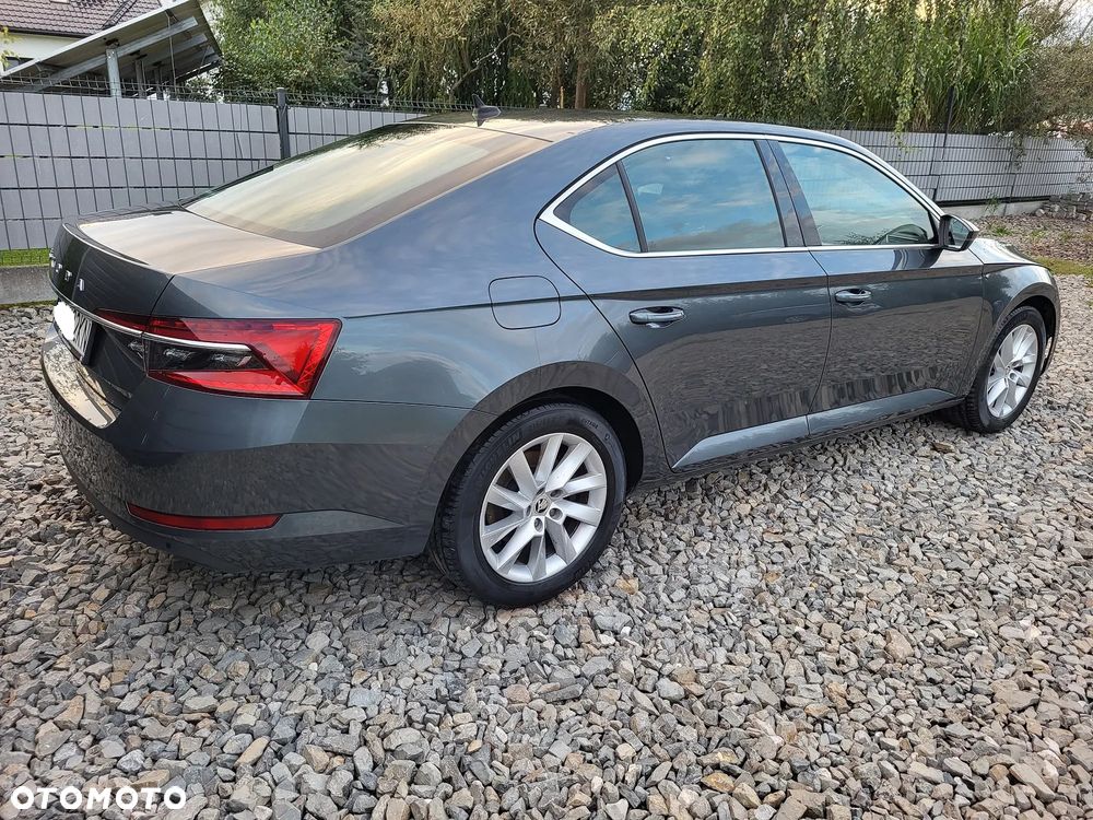 Skoda Superb 1.5 TSI Ambition DSG - 10
