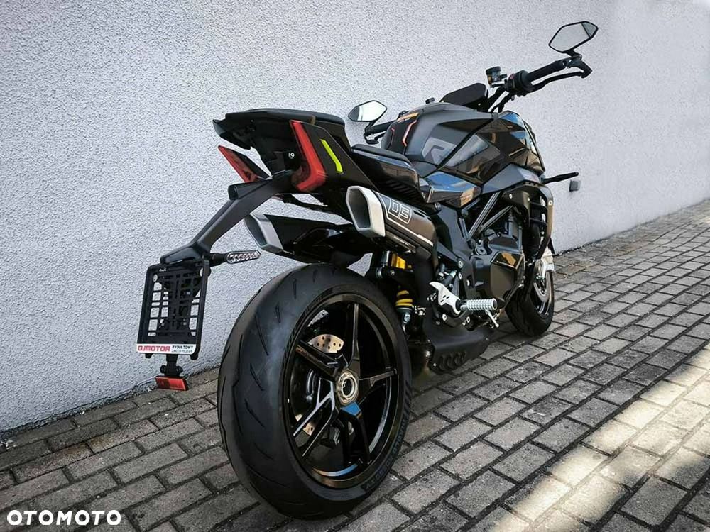 QJMOTOR SRK 921 - 3