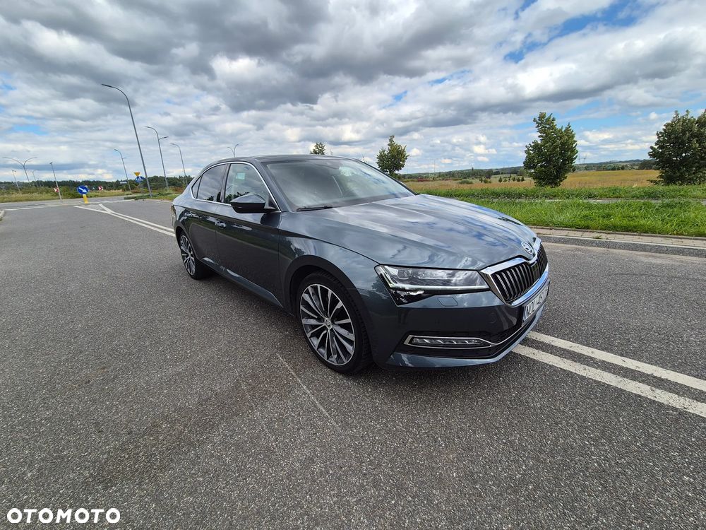 Skoda Superb 2.0 TDI SCR 4x4 Style DSG - 9