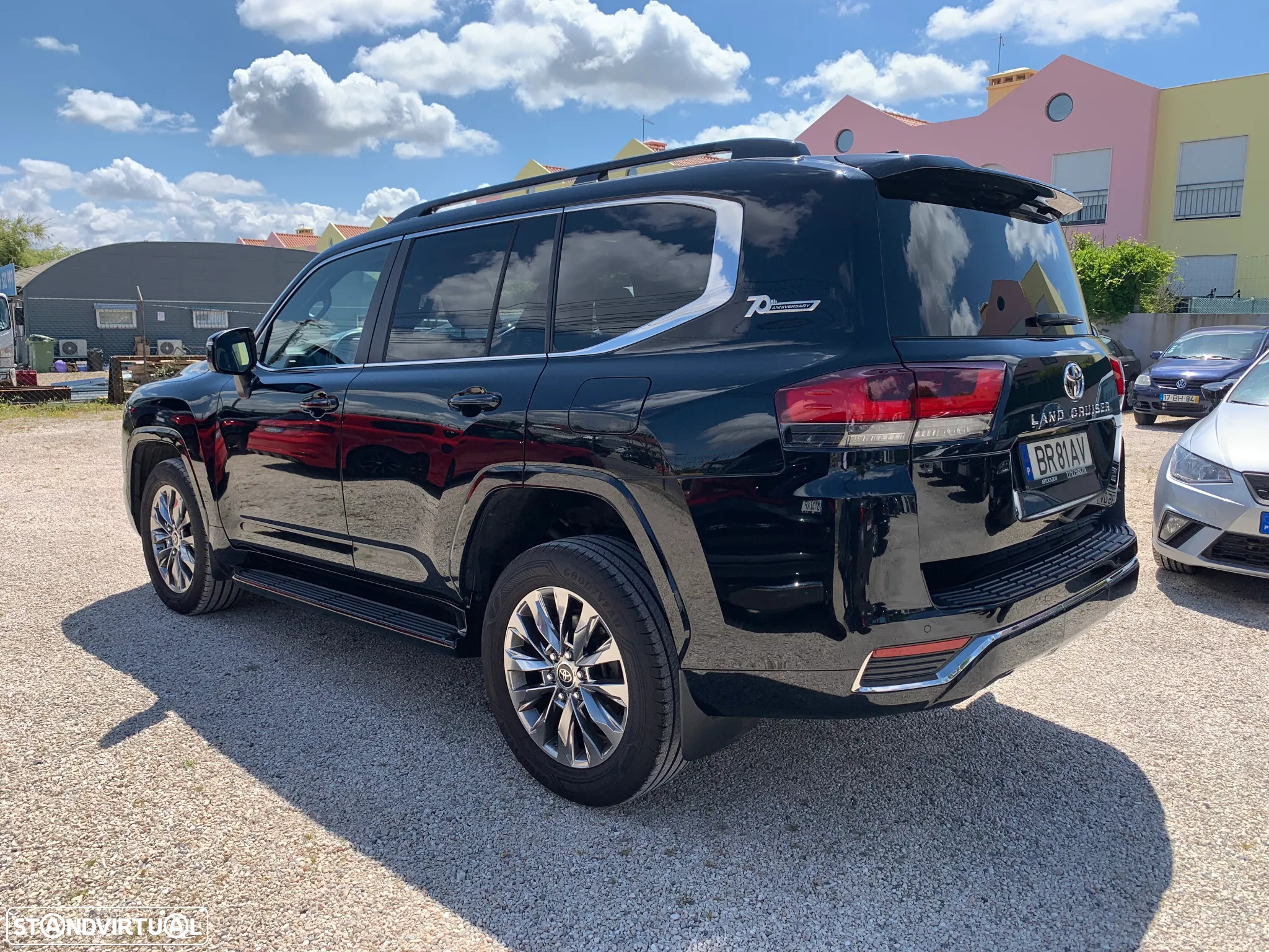 Toyota Land Cruiser - 9