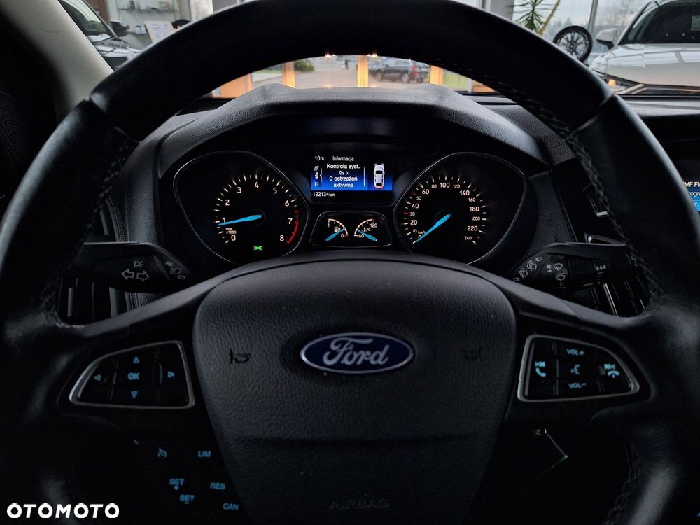 Ford Focus 1.6 Trend - 23