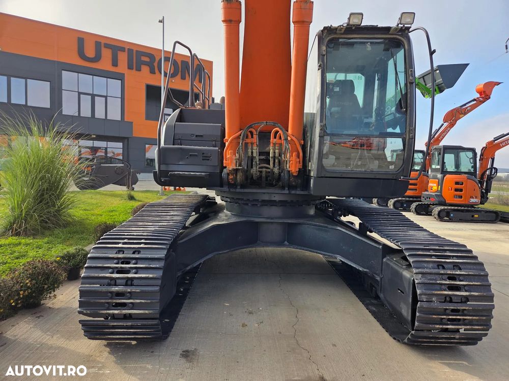 Hitachi ZX350-6, 2019, 12.535h, cupa NOUA 2,2mc, Masa operationala 36,3t, 3 pompe hidr HITACHI, ad sapare 8m, inst picon, lant 90% ok doar 293h mars, camera spate si laterale, AC, ridica 22 tone, posibilitate leasing 4 ani-STARE BUNA-PROMOTIE 83.900 EUR+Tva - 19