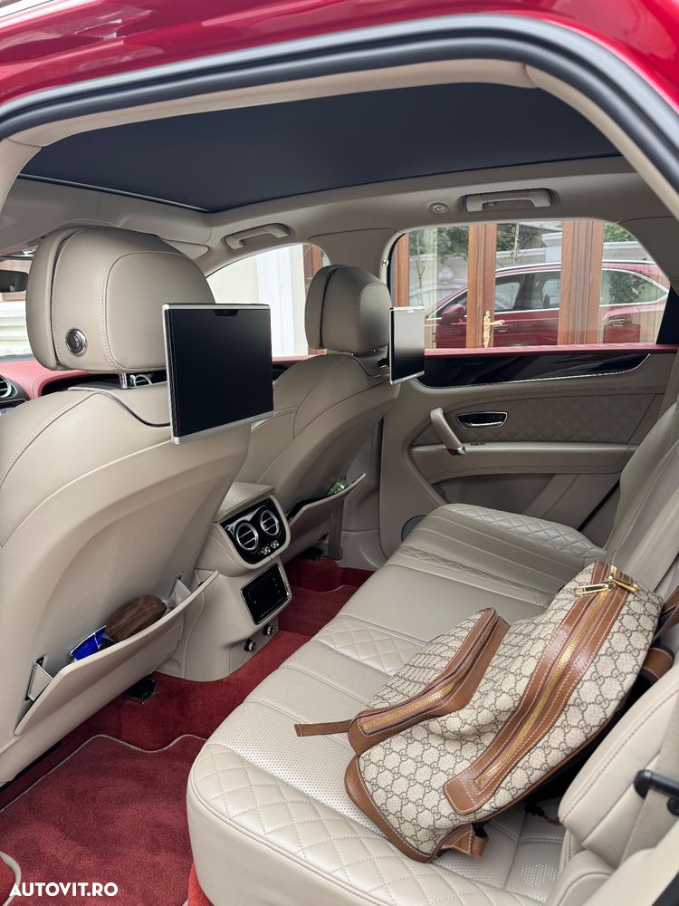 Bentley Bentayga - 12