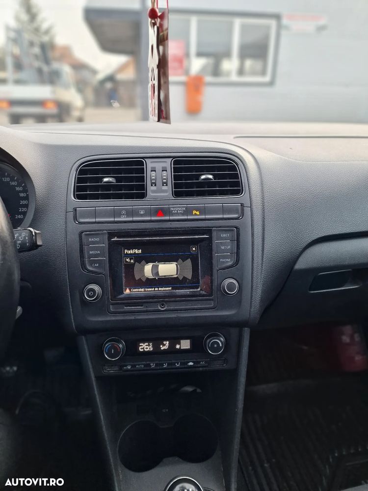 Volkswagen Polo 1.4 TDI (Blue Motion Technology) Highline - 5