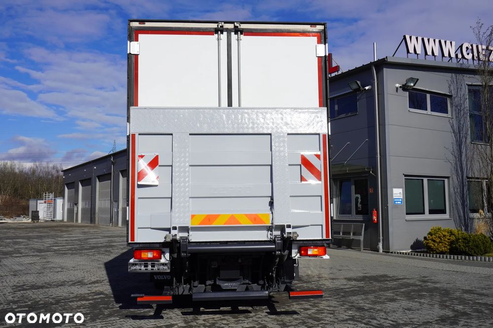 Volvo FH 500 6x2 E6 / Chłodnia Schmitz 19 EPAL / Thermoking T-1000R - 5