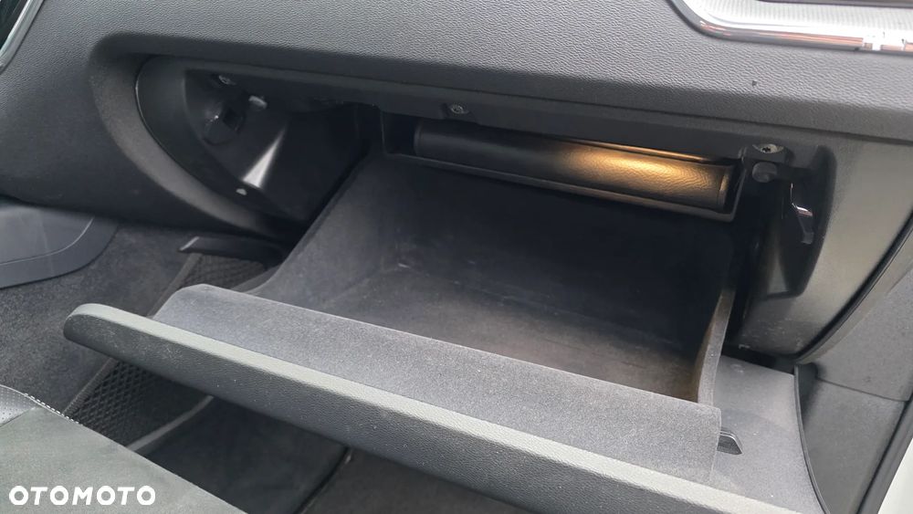 Volvo XC 60 D3 R-Design - 15