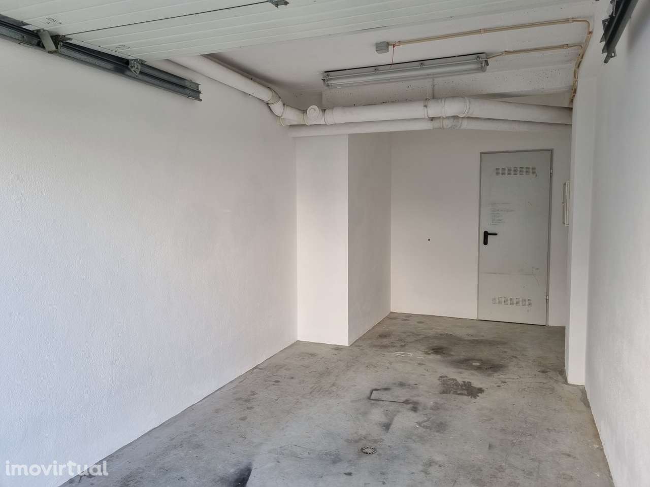 Arrenda-se Garagem Box Cartaxo - Grande imagem: 3/6