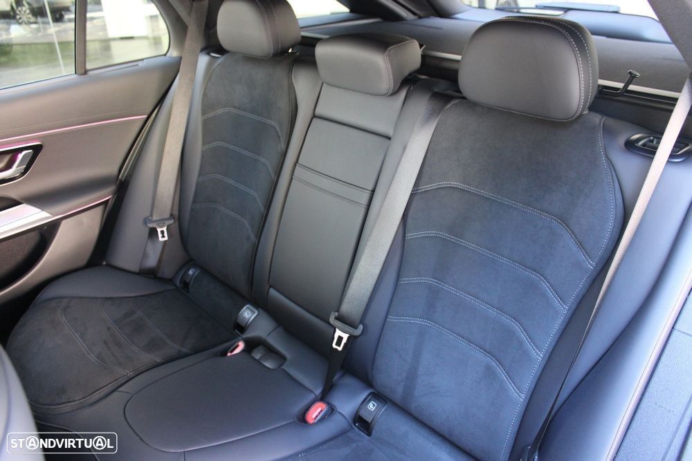Mercedes-Benz E 300 de - 23