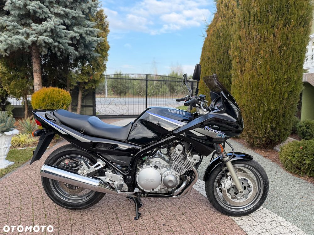 Yamaha XJ - 8