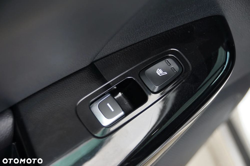 Kia Sportage 2,0 CRDI AWD GT Line - 33