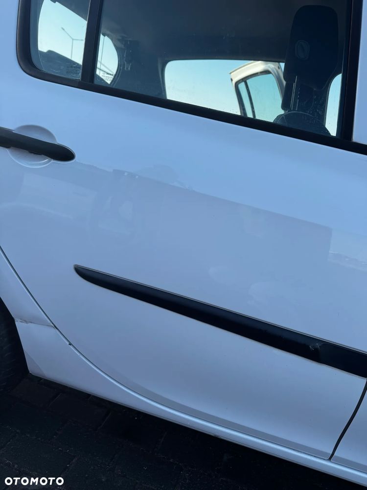 Renault Clio - 12
