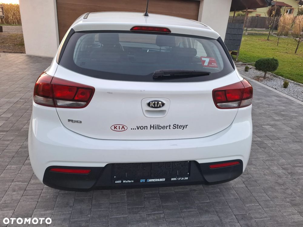 Kia Rio - 19