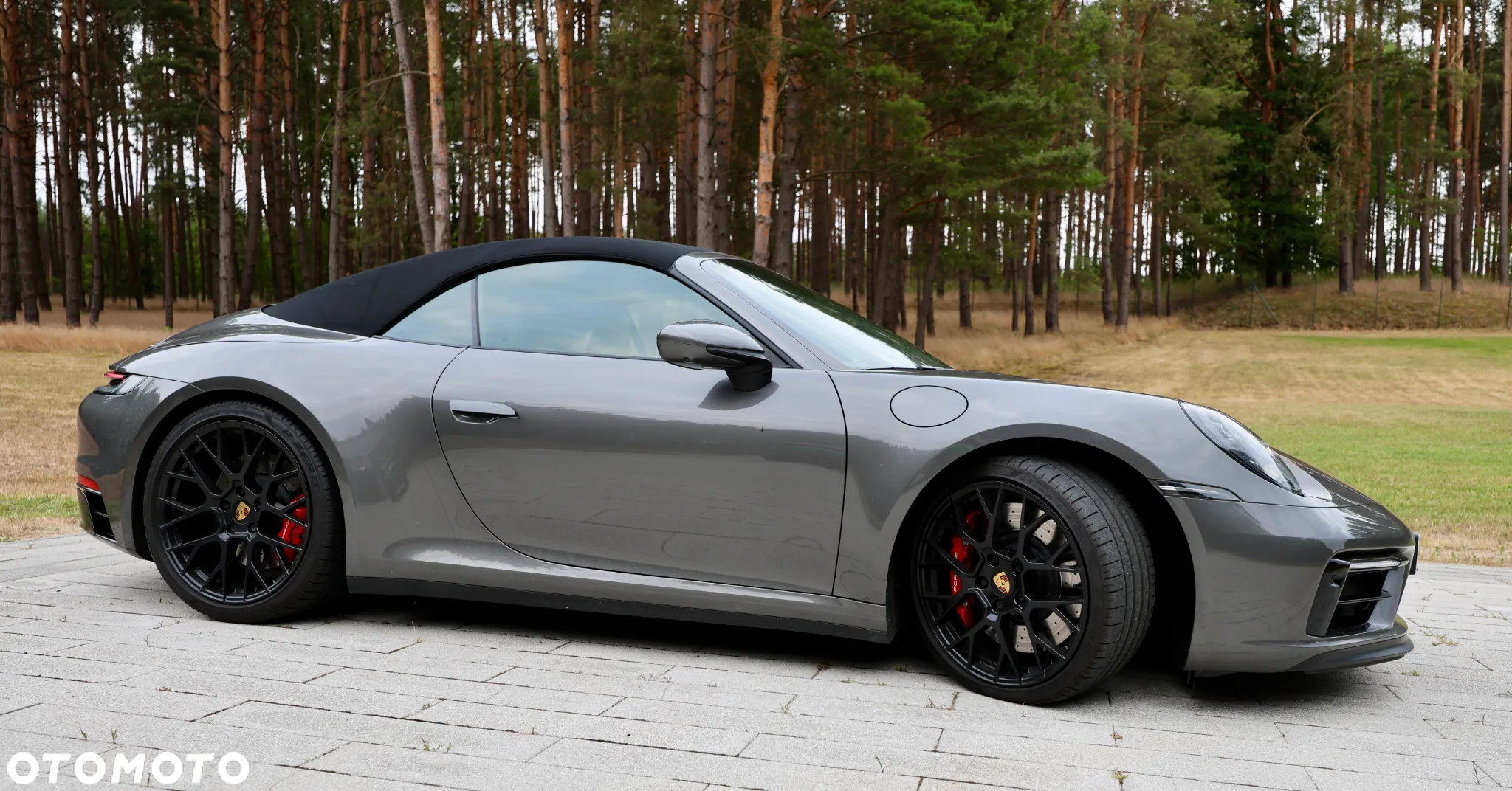 Porsche 911 Carrera 4 GTS Cabrio - 22