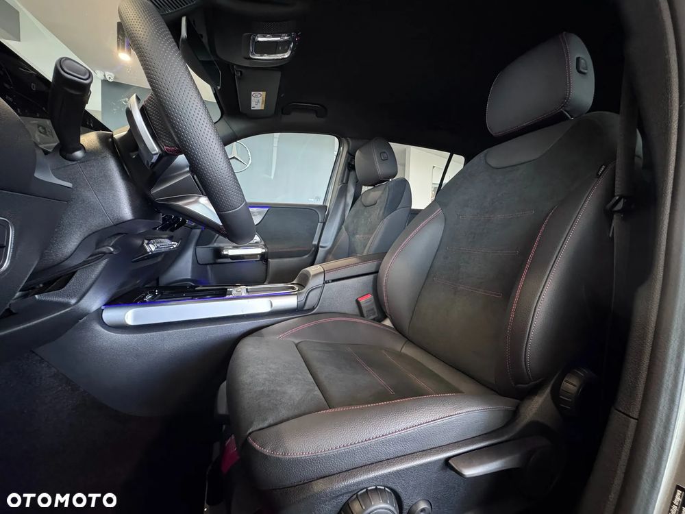 Mercedes-Benz GLB 200 AMG Line 7G-DCT - 5