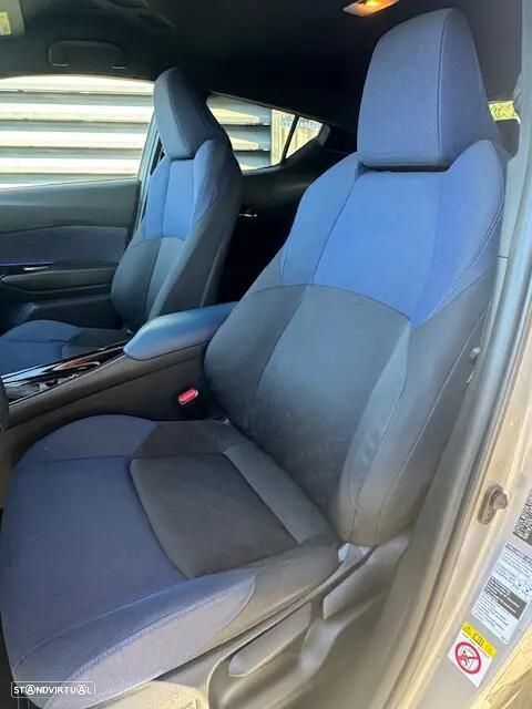 Toyota C-HR - 7