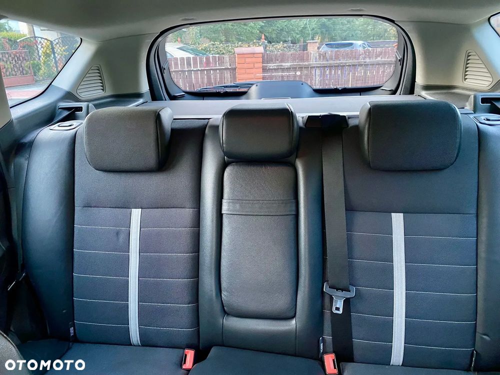 Ford Kuga 2.5 4x4 Titanium - 21