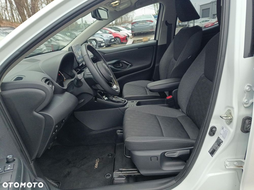 Toyota Yaris Hybrid 1.5 Style - 26