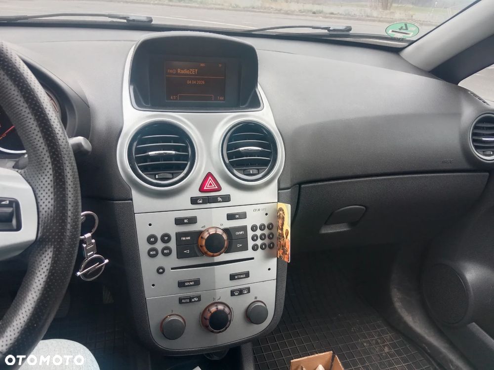 Opel Corsa 1.4 16V Color Edition - 10