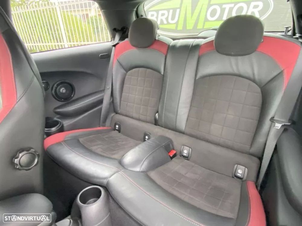 MINI 3 Portas John Cooper Works Auto Desportiva - 18