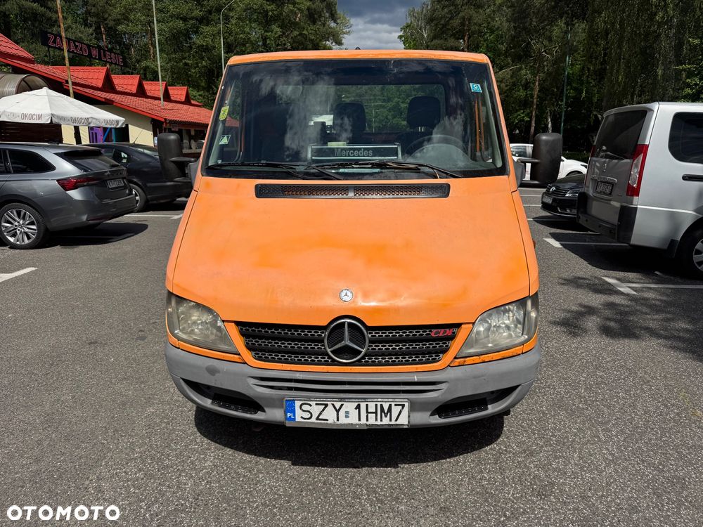 Mercedes-Benz Sprinter - 12