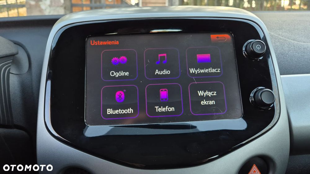 Toyota Aygo x-play - 27