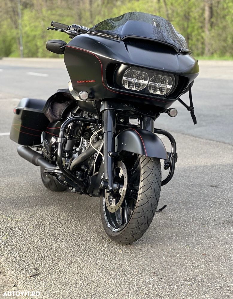 Harley-Davidson Road Glide - 8