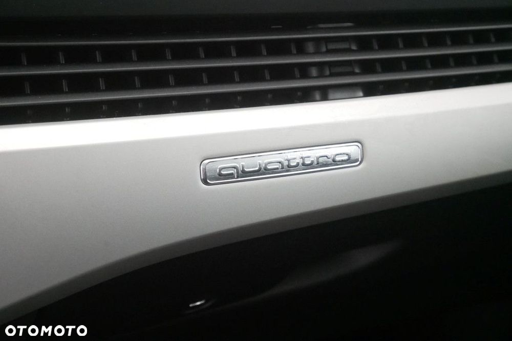 Audi A4 Limousine - 31