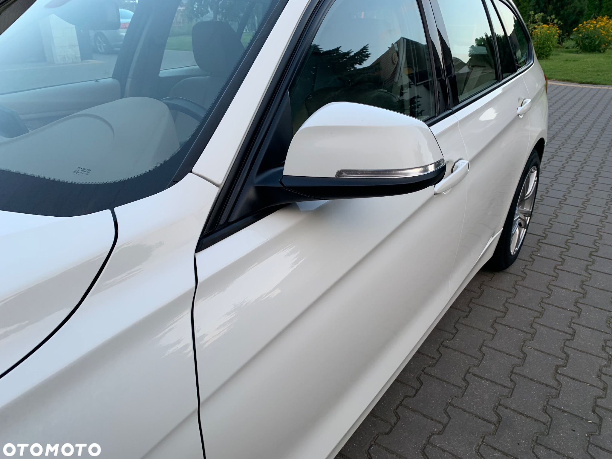 BMW Seria 3 318d Touring Modern Line - 15