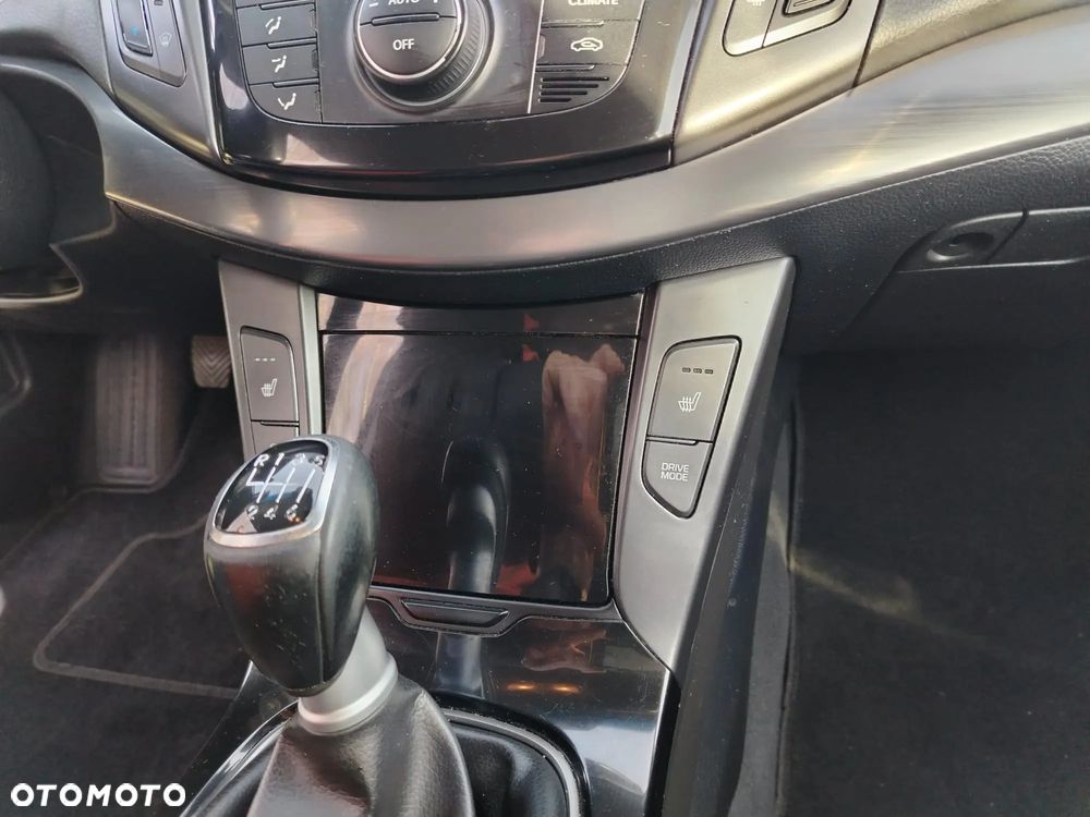 Hyundai i40 Kombi 1.7 CRDi Style - 11