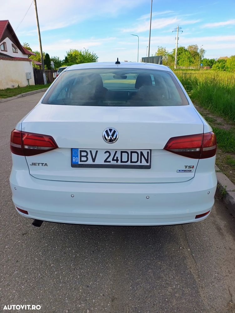 Volkswagen Jetta - 10