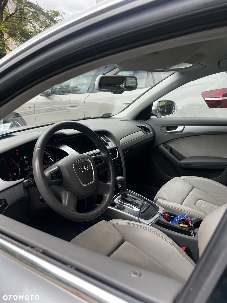 Audi A4 Avant 2.0 TDI DPF multitronic Ambition - 10