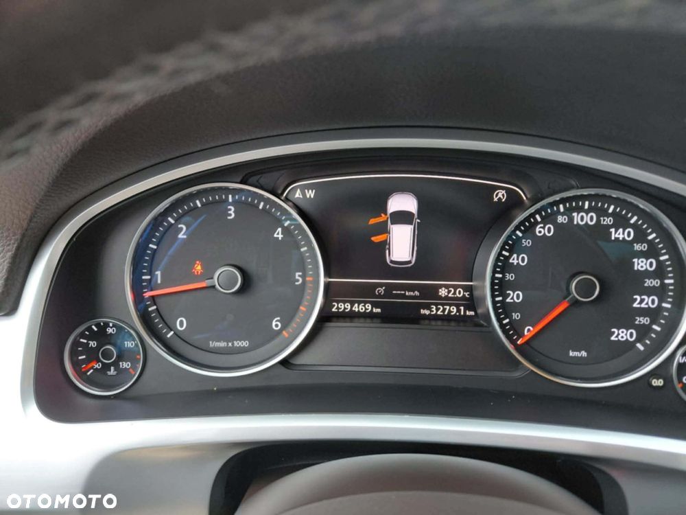 Volkswagen Touareg - 5